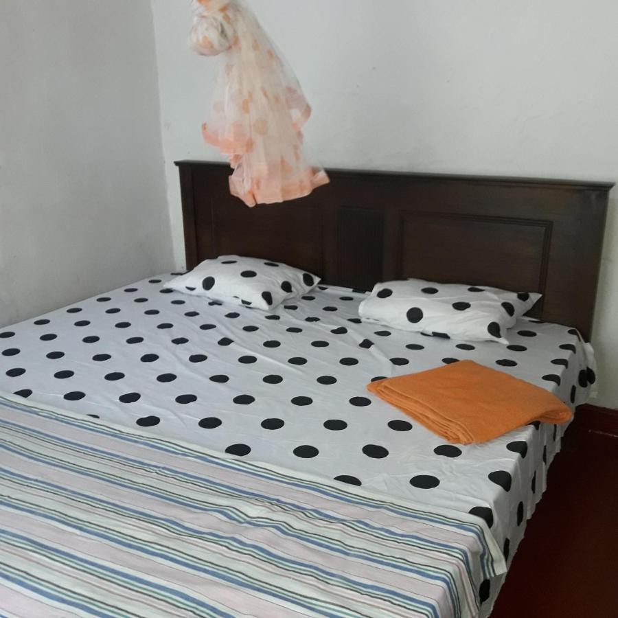 Colonial Surfing Villa Hostel & Home Stay ميديغاما إيست الغرفة الصورة