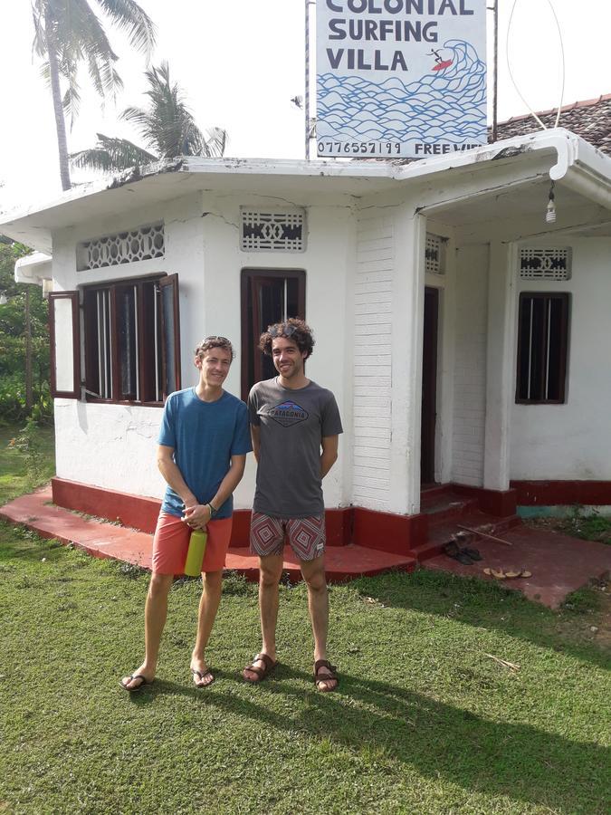 Colonial Surfing Villa Hostel & Home Stay ميديغاما إيست المظهر الخارجي الصورة